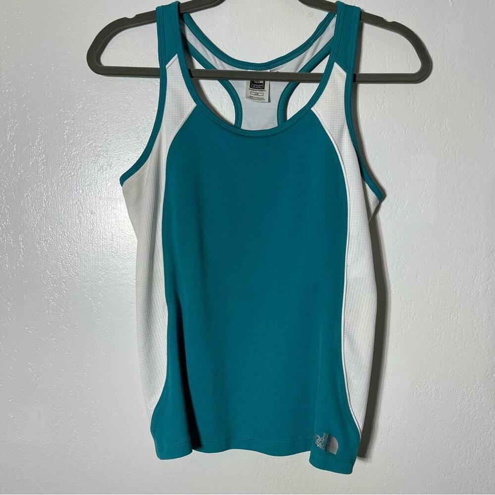 The North Face Racerback Tank Top/Shelf Bra. Size Large. In good used condition!